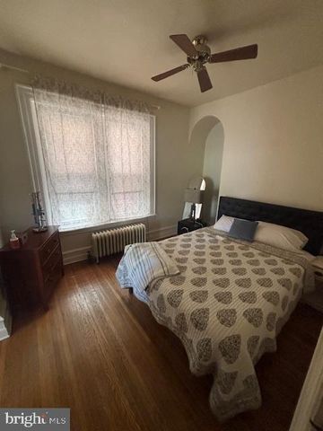 135- 137 COLLEGE AVE, Lancaster, PA 17603