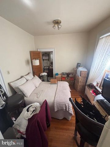 135- 137 COLLEGE AVE, Lancaster, PA 17603