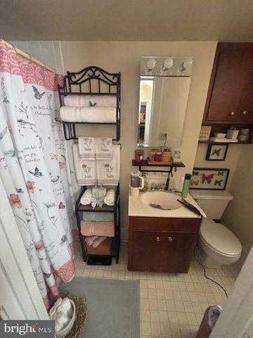 135- 137 COLLEGE AVE, Lancaster, PA 17603