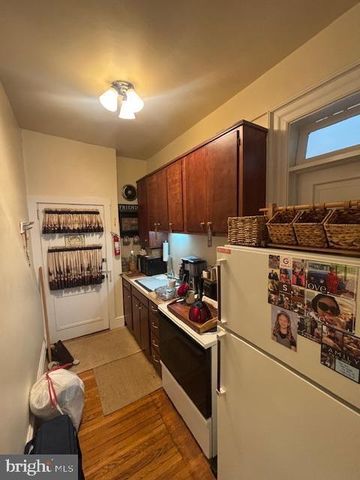 135- 137 COLLEGE AVE, Lancaster, PA 17603