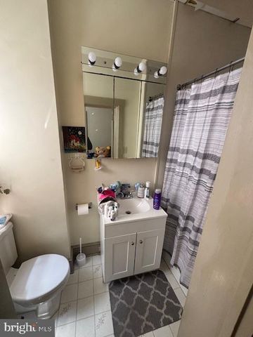135- 137 COLLEGE AVE, Lancaster, PA 17603