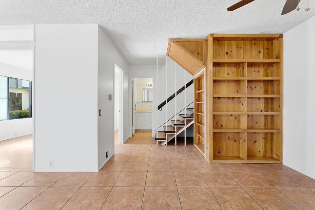 Image 10 of property listing at 262 Rancho Drive C, Chula Vista, CA 91911