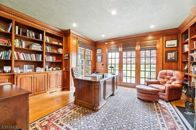 3 Winston Farm Ln, Mendham Twp., NJ 07945