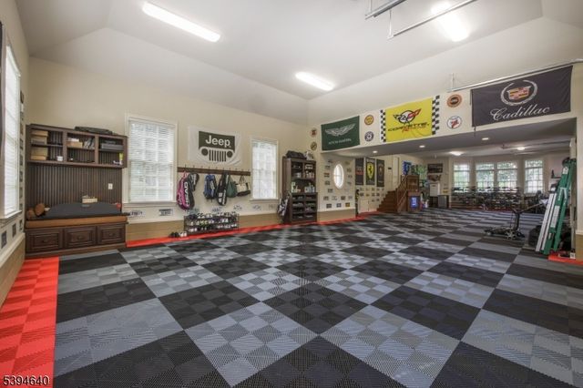 3 Winston Farm Ln, Mendham Twp., NJ 07945