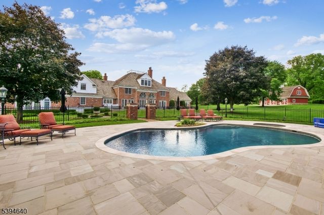 3 Winston Farm Ln, Mendham Twp., NJ 07945