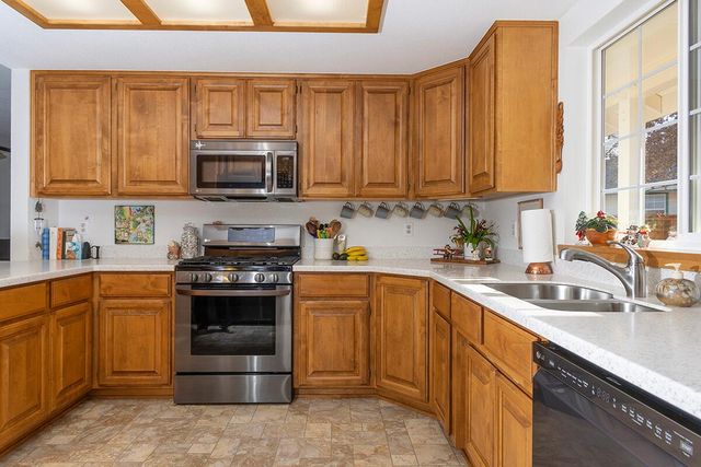 2206 Egret Court, Grants Pass, OR 97526