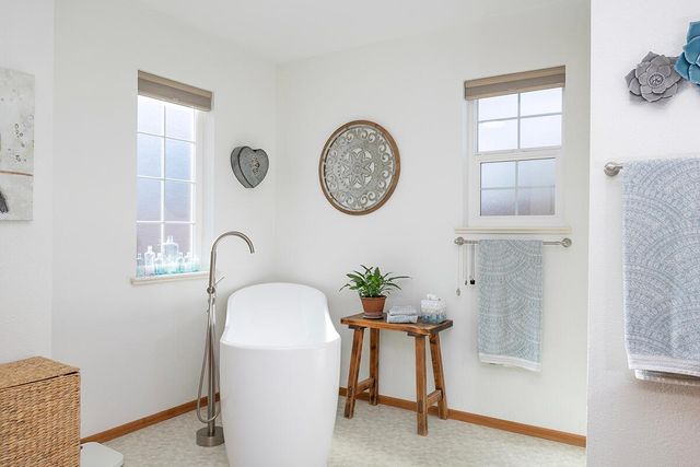 2206 Egret Court, Grants Pass, OR 97526