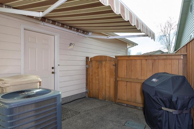 2206 Egret Court, Grants Pass, OR 97526