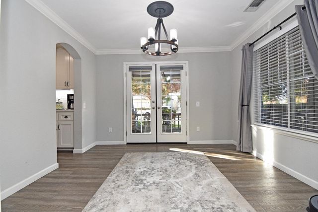 326 W Springer Dr, Turlock, CA 95382