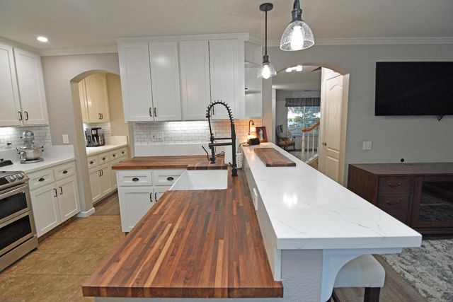 326 W Springer Dr, Turlock, CA 95382