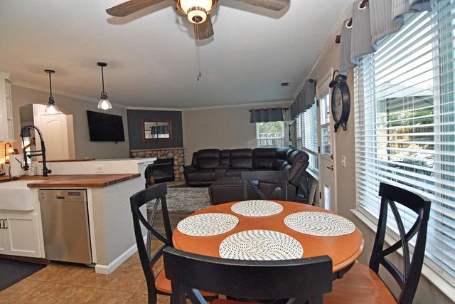 326 W Springer Dr, Turlock, CA 95382