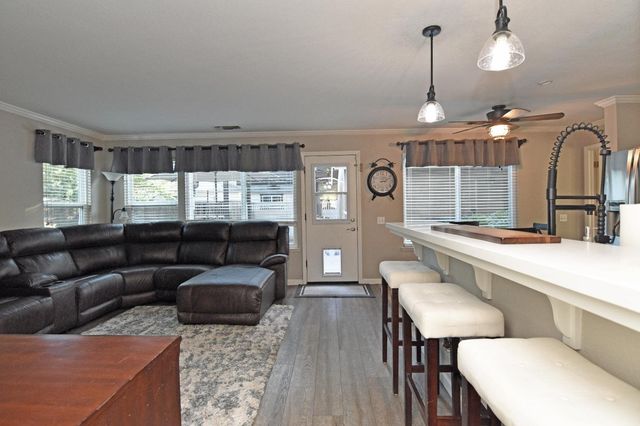 326 W Springer Dr, Turlock, CA 95382