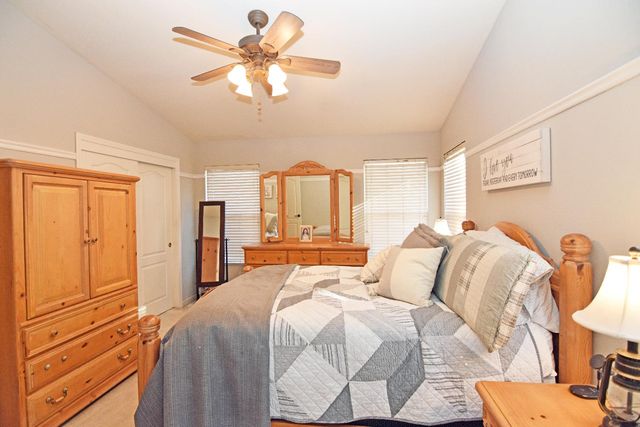 326 W Springer Dr, Turlock, CA 95382