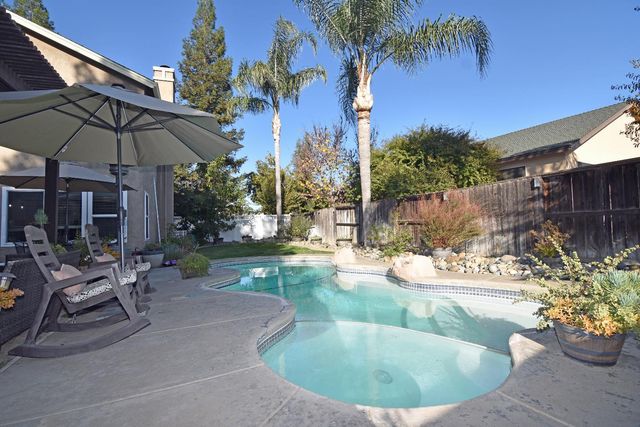 326 W Springer Dr, Turlock, CA 95382