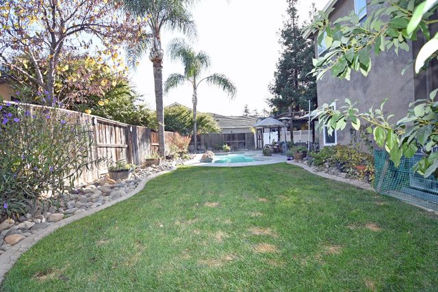 326 W Springer Dr, Turlock, CA 95382