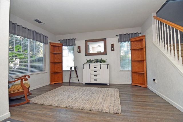 326 W Springer Dr, Turlock, CA 95382