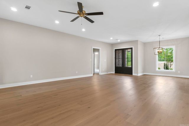 208 Middleton Place, Benton, AR 72019