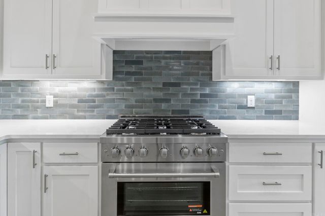 208 Middleton Place, Benton, AR 72019