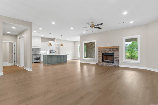 208 Middleton Place, Benton, AR 72019