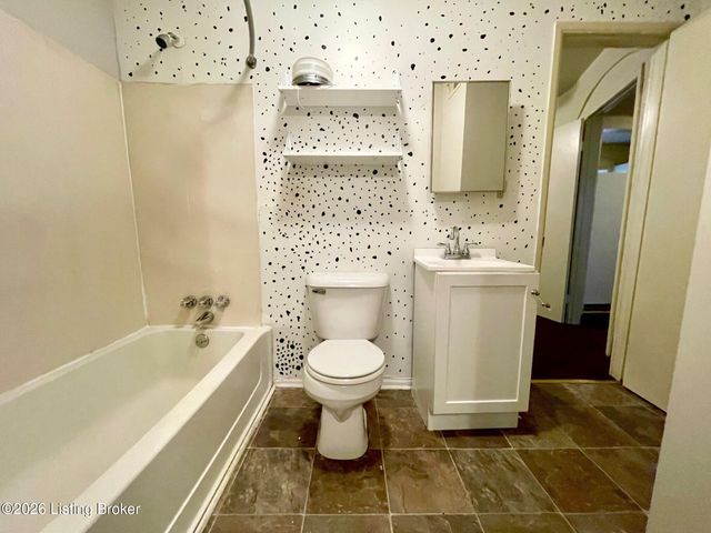 4120 Garland Ave 2, Louisville, KY 40211