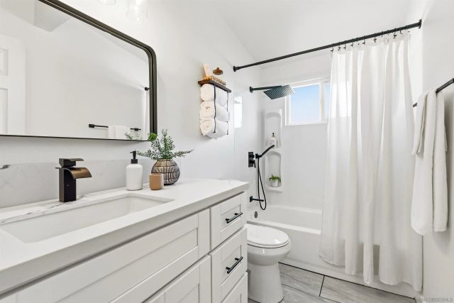 9844 Arapaho St, Spring Valley, CA 91977