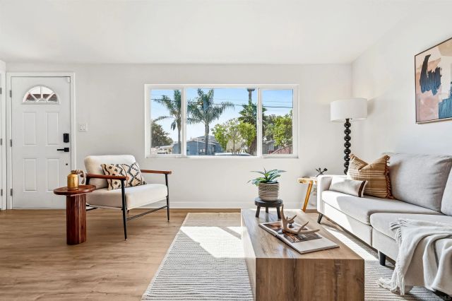 9844 Arapaho St, Spring Valley, CA 91977