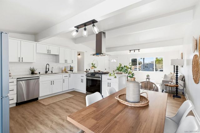 9844 Arapaho St, Spring Valley, CA 91977