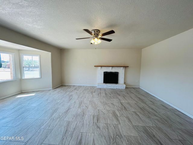 521 Balboa Road, El Paso, TX 79912