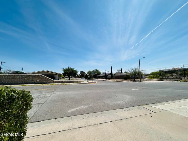 521 Balboa Road, El Paso, TX 79912