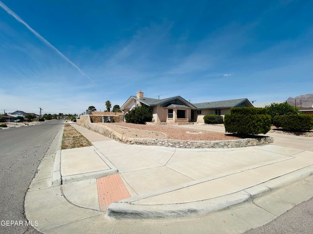 521 Balboa Road, El Paso, TX 79912