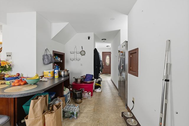 17 School St, Middleboro, MA 02346