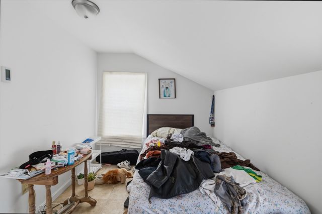 17 School St, Middleboro, MA 02346