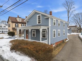 17 School St, Middleboro, MA 02346