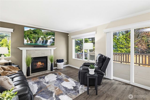 23634 SE 267th PL, Maple Valley, WA 98038