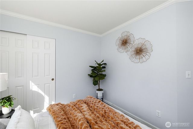 23634 SE 267th PL, Maple Valley, WA 98038