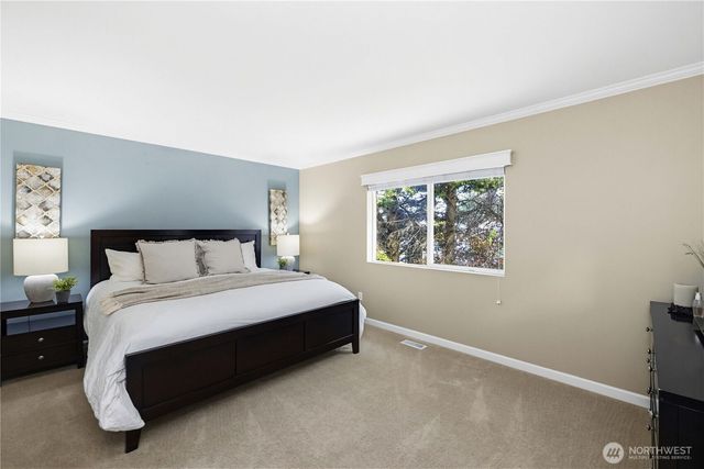 23634 SE 267th PL, Maple Valley, WA 98038