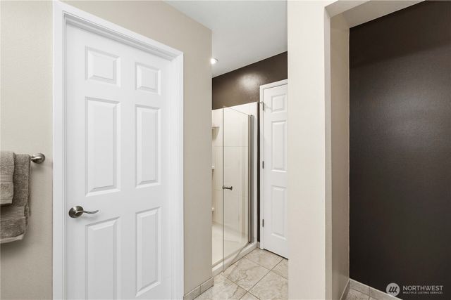 23634 SE 267th PL, Maple Valley, WA 98038