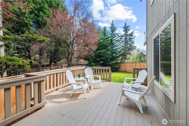 23634 SE 267th PL, Maple Valley, WA 98038