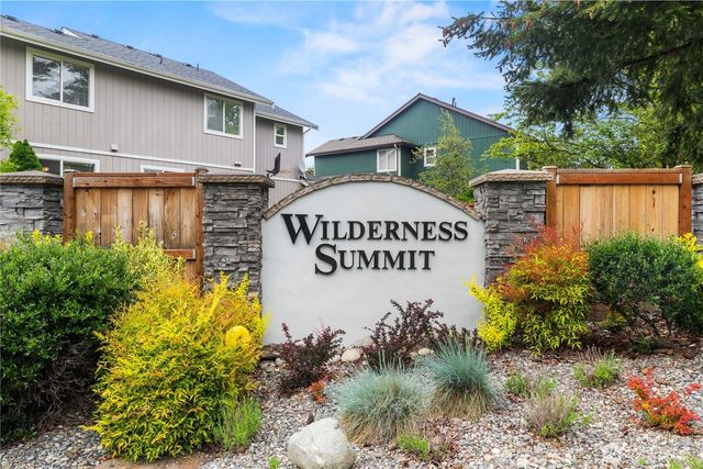 23634 SE 267th PL, Maple Valley, WA 98038