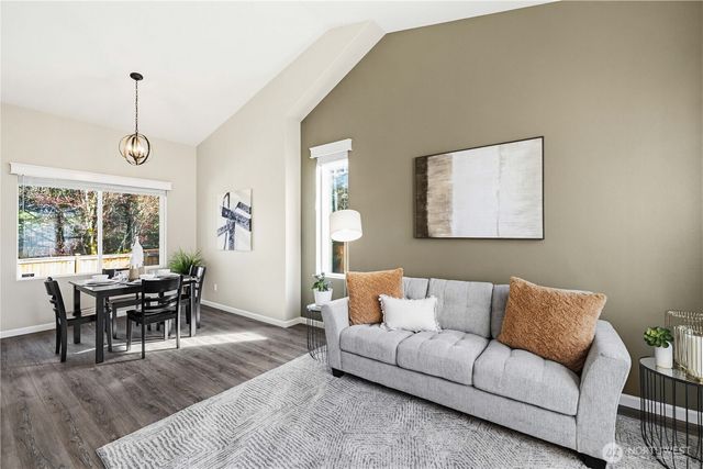 23634 SE 267th PL, Maple Valley, WA 98038