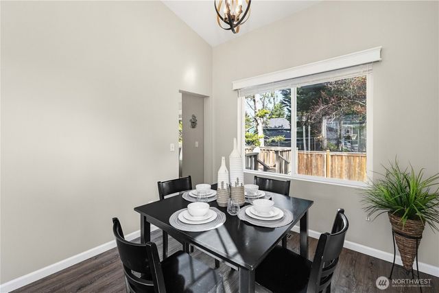 23634 SE 267th PL, Maple Valley, WA 98038