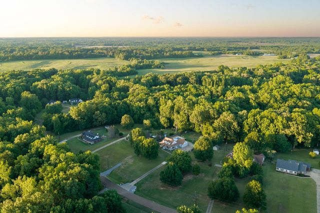 468 KIMBERLY DR, Atoka, TN 38004