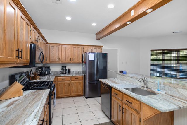 468 KIMBERLY DR, Atoka, TN 38004