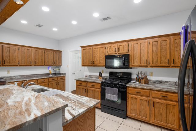 468 KIMBERLY DR, Atoka, TN 38004
