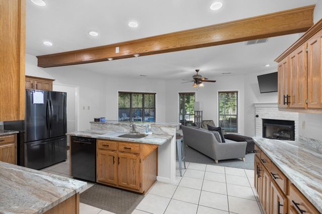 468 KIMBERLY DR, Atoka, TN 38004