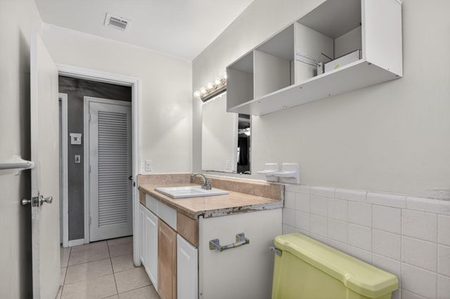 4561 NW 16th Avenue, Tamarac, FL 33309