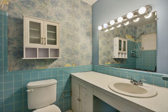 4561 NW 16th Avenue, Tamarac, FL 33309