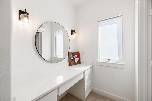 817 W 19th Street, Houston, TX 77008