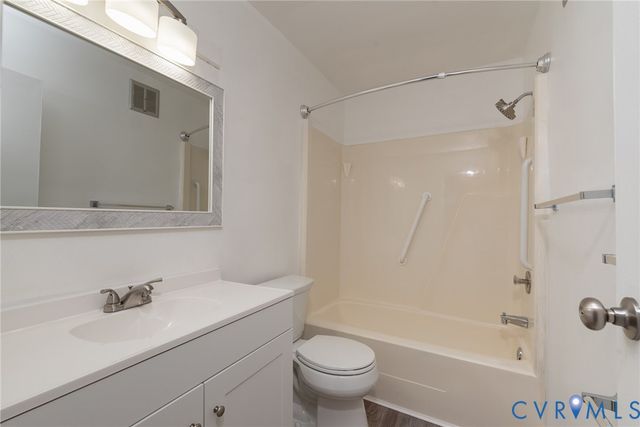 11753 N Briar Patch Dr, Chesterfield, VA 23113