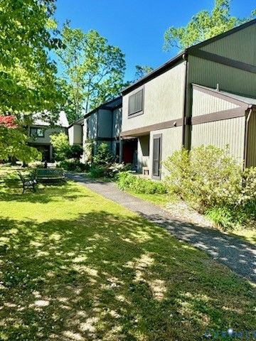 11753 N Briar Patch Dr, Chesterfield, VA 23113